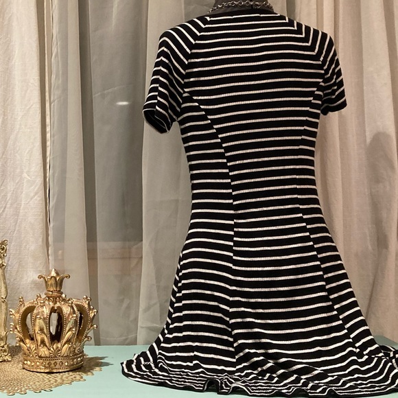 🛍️💲5 FOR $25 CLEARANCE SALE 🛍️💲 - Picture 8 of 9